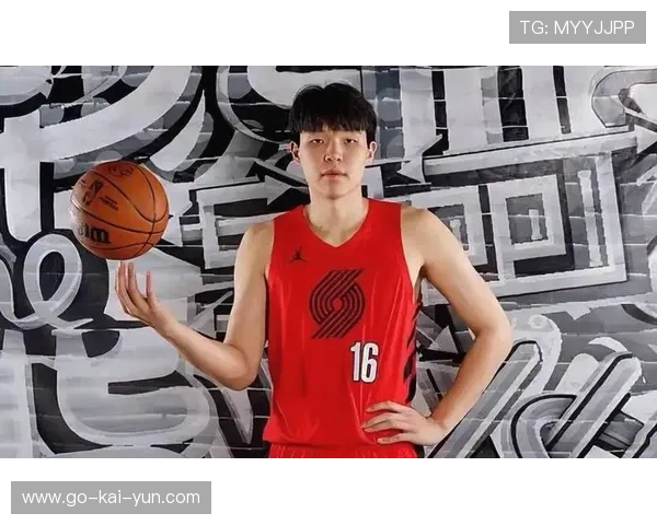 杨瀚森新秀挑战赛表现：8分钟高效砍下10分2篮板